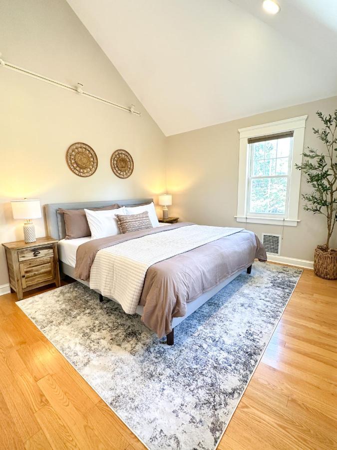 Villa 7 Mins Drive To Yale, Large Fenced Yard New Haven Exterior foto
