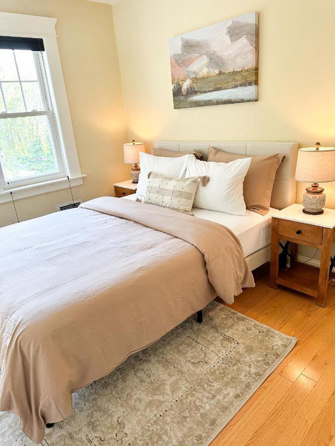 Villa 7 Mins Drive To Yale, Large Fenced Yard New Haven Exterior foto